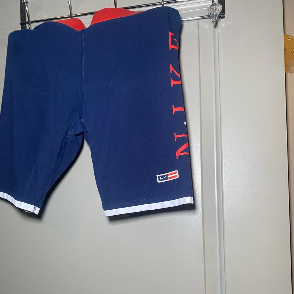 Nike Set - Picture 2 of 3